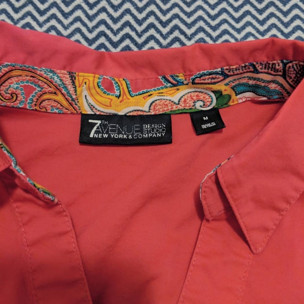 Ladies M Coral NY&Co 3/4 sleeve blouse - Picture 4 of 5